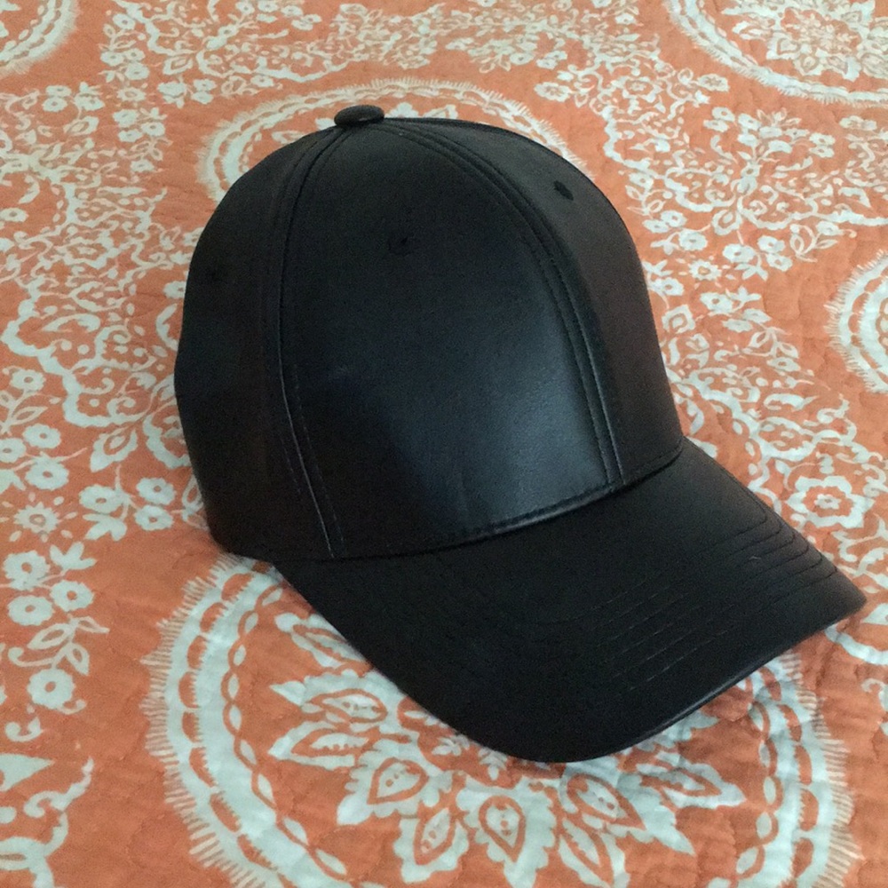 Lulus Faux Leather Cap